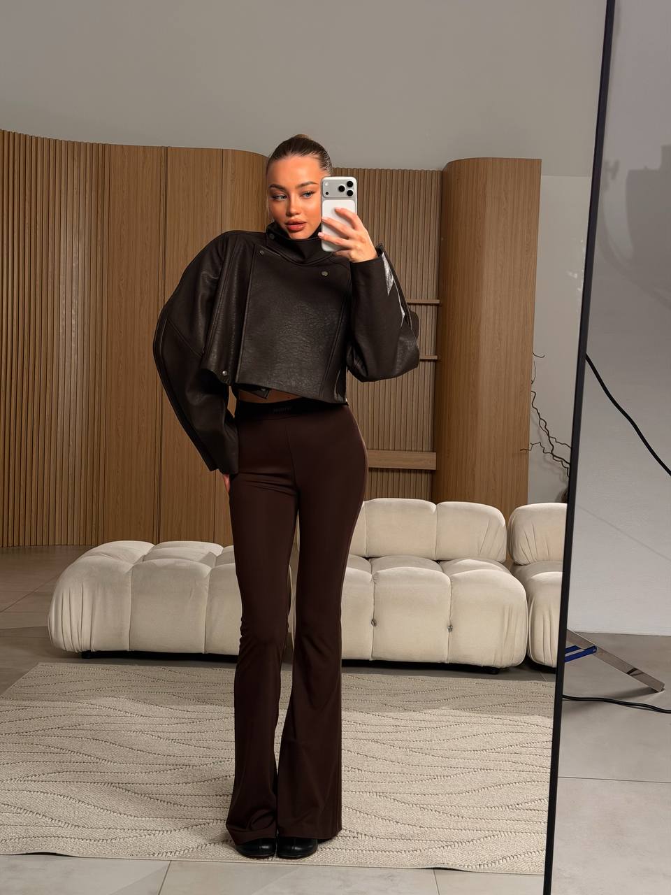 Бомбер oversize из экокожи, шоколадный - Фото 5