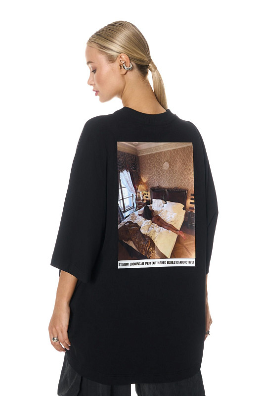 Футболка oversize с иллюстрацией, черный - Фото 3