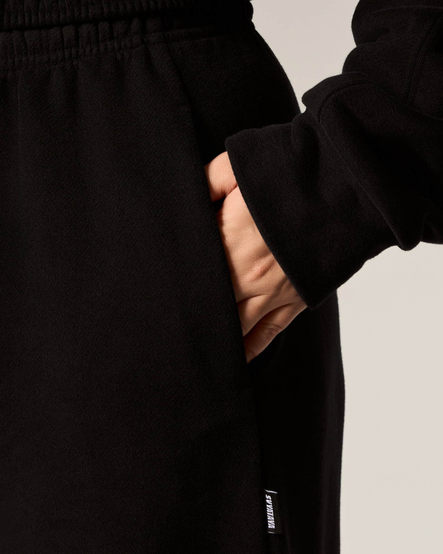 Брюки объемные SVYATAYA, черный - Фото 6