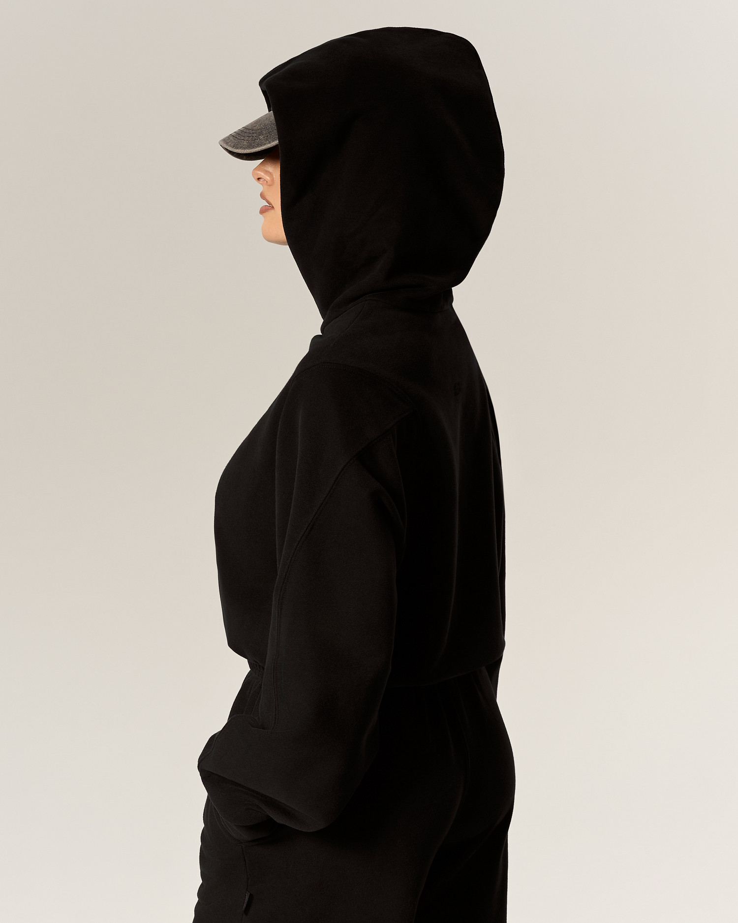 Зип - худи SVYATAYA укороченный, черный - Фото 5