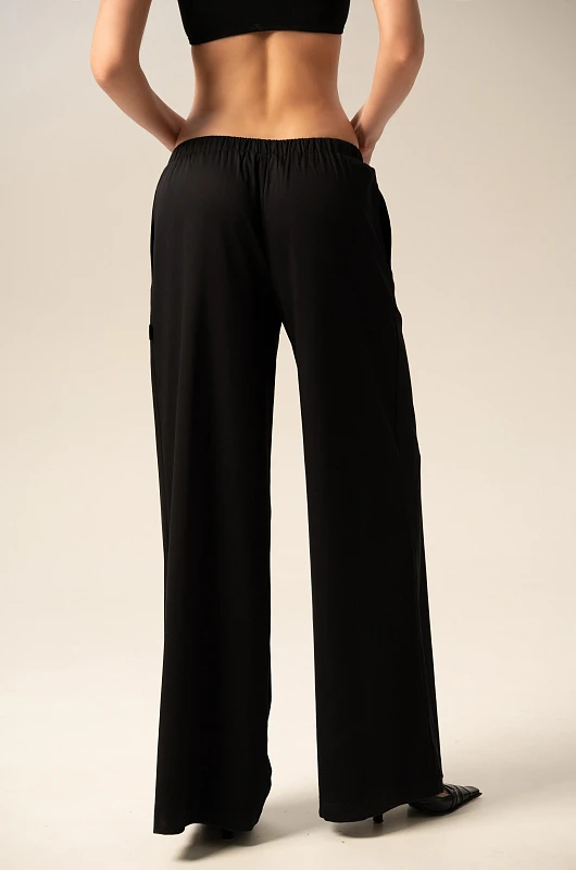 Брюки базовые со сборкой, черный - Фото 3