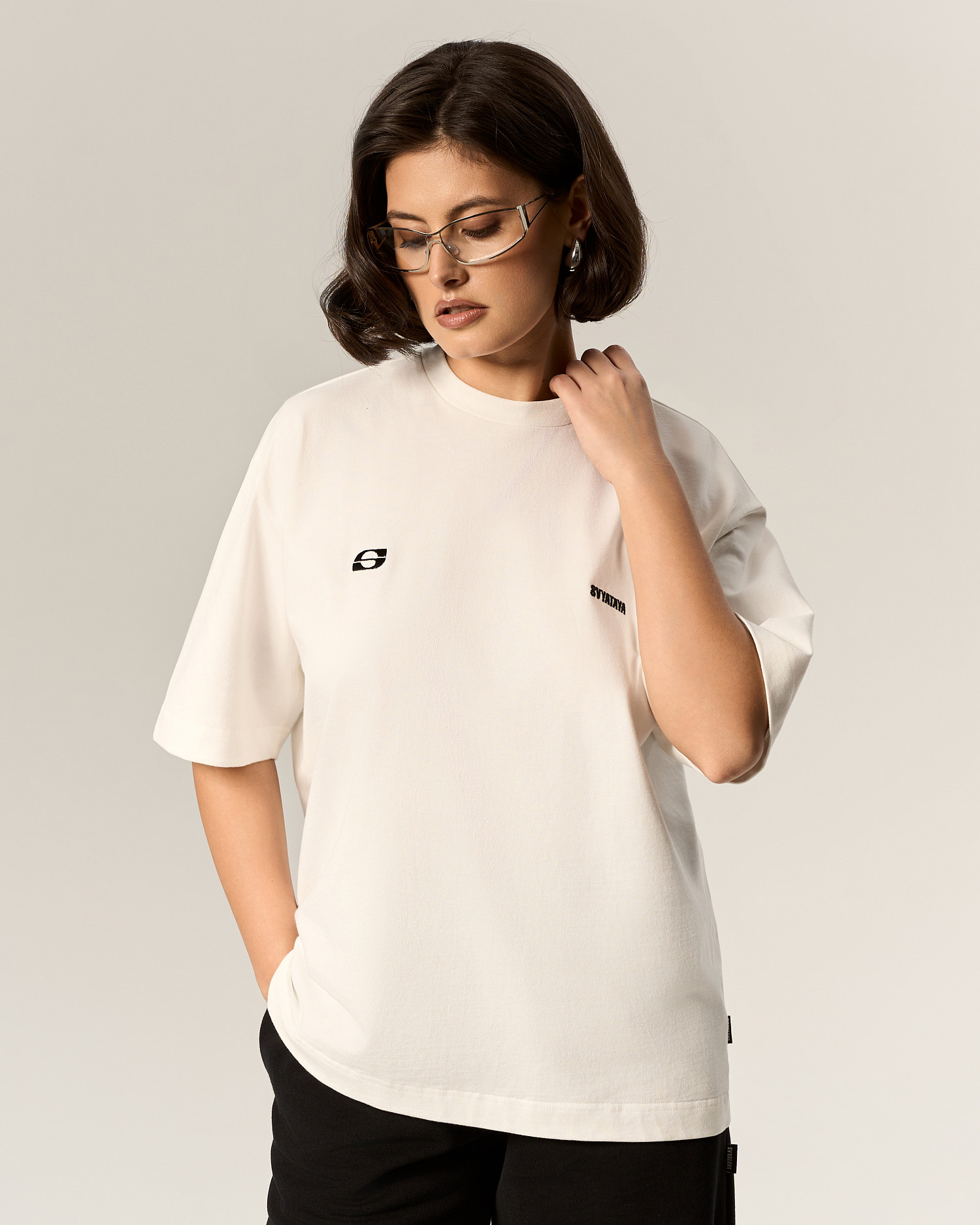 Футболка с акцентными плечами, молочный - Фото 3