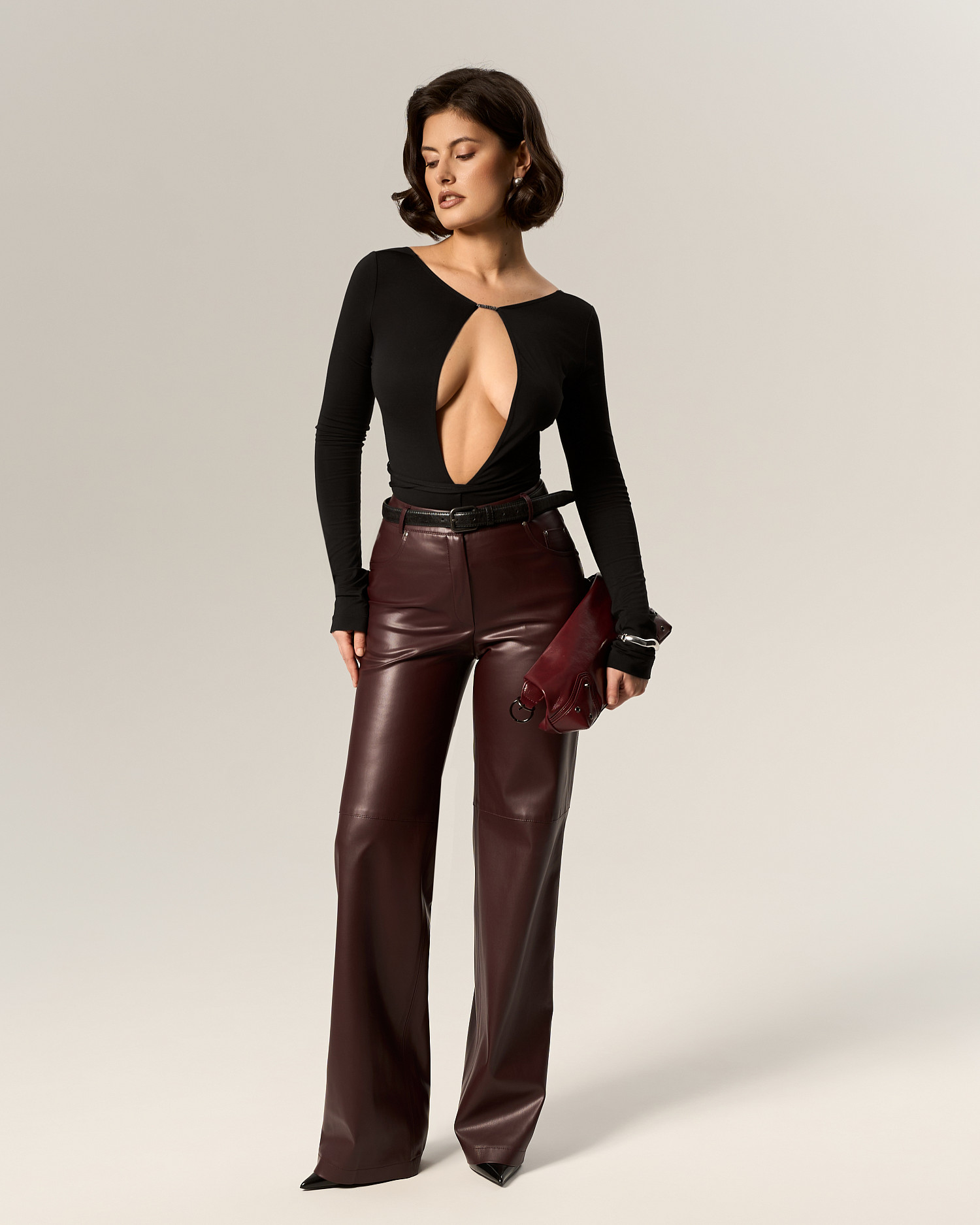 Брюки из экокожи SVYATAYA, бордо - Фото 1