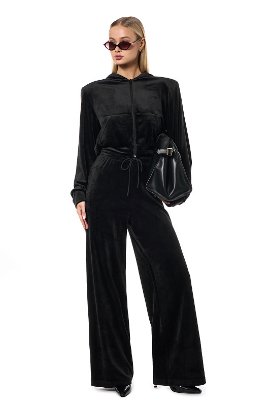 Зип - худи из велюра SVYATAYA, черный - Фото 5