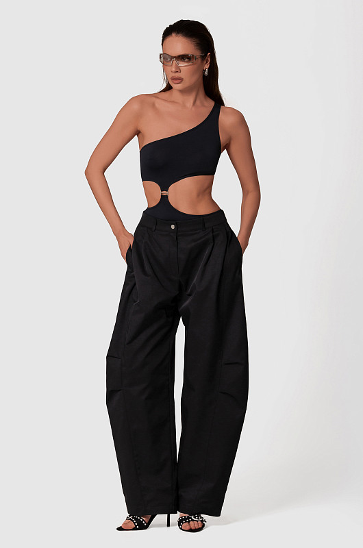 Брюки объемные с защипами, черный - Фото 3