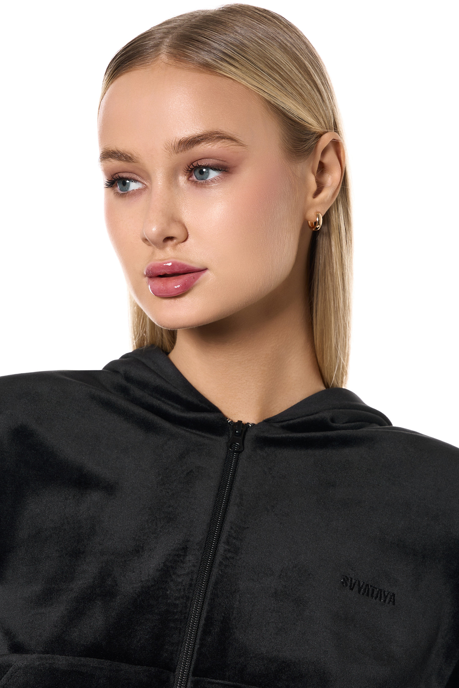 Зип - худи из велюра SVYATAYA, черный - Фото 4