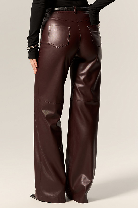 Брюки из экокожи SVYATAYA, бордо - Фото 3