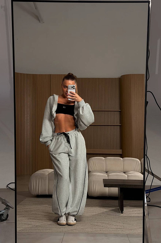 Зип - худи с декоративным кантом, серый меланж - Фото 1