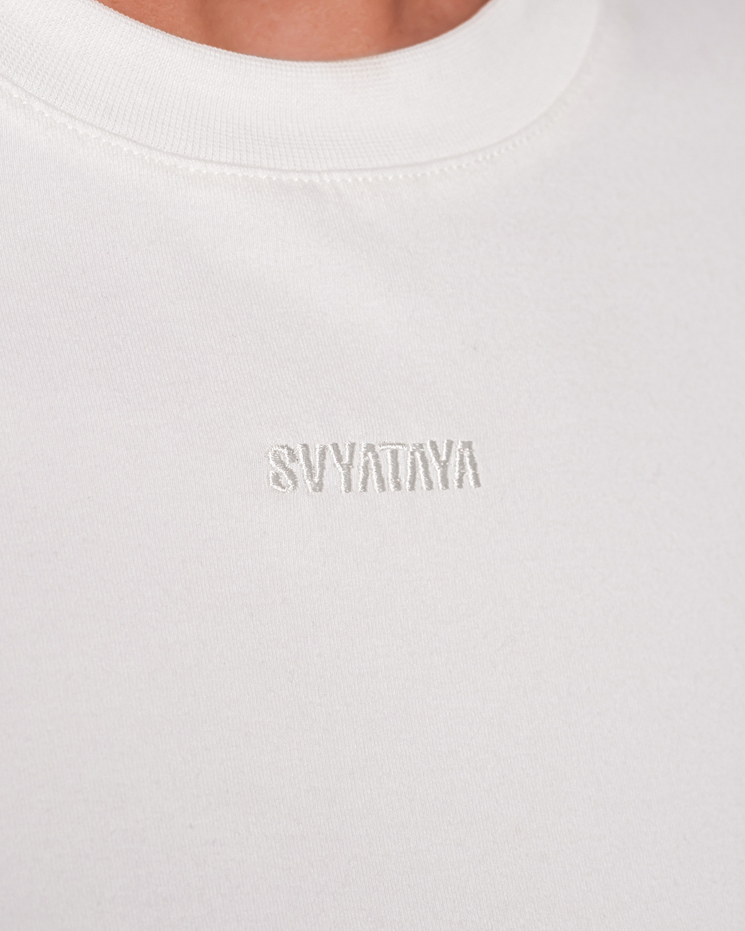 Платье - футболка мини, молочный - Фото 5